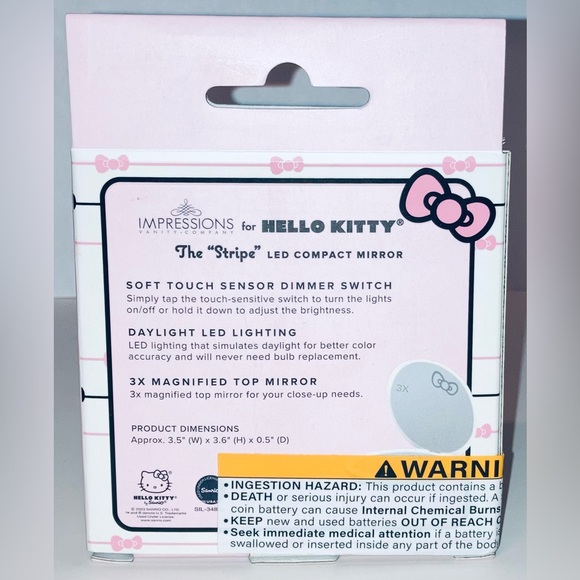 Hello Kitty LED Compact Magnifying Mirror - NEW! - Picture 2 of 3